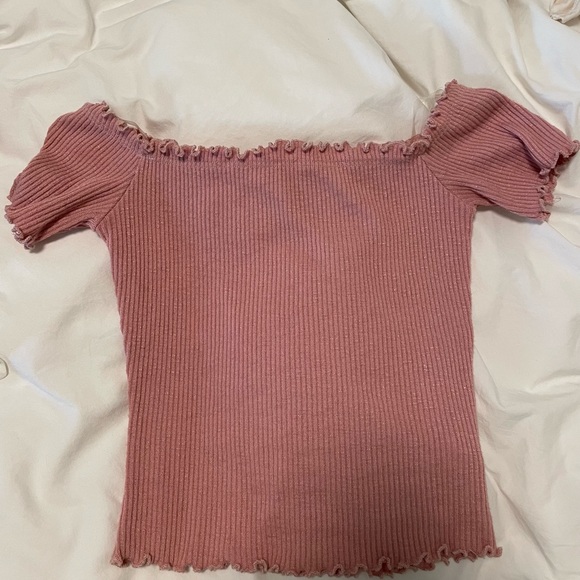 Pink ruffle top - Picture 3 of 4